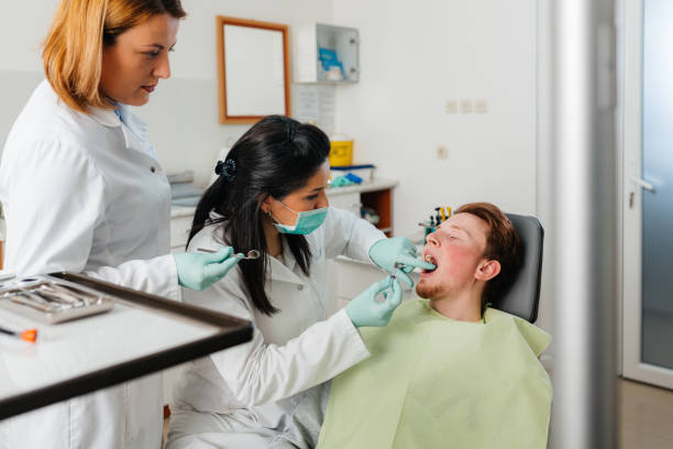 Best Emergency Tooth Extraction in Geneva, OH